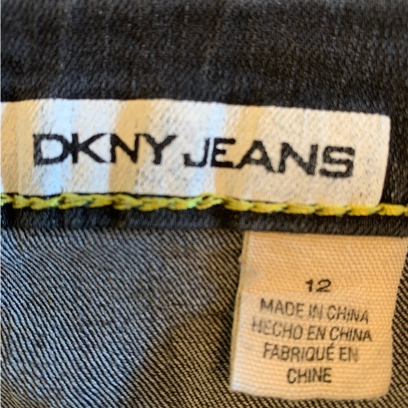 DKNY Jeans - black washed worn denim size 12 - Picture 2 of 6